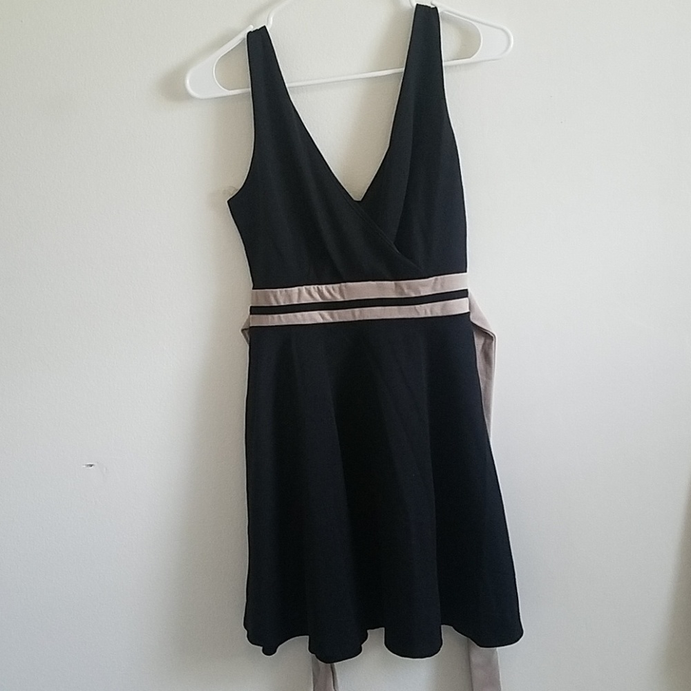 Learn to divide dress from Modcloth